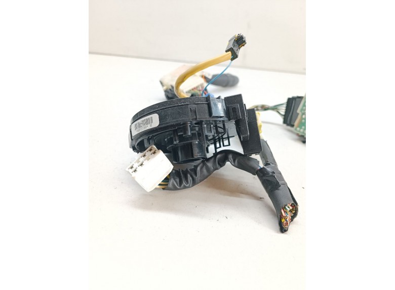 Шлейф руля к Шлейф руля к Toyota Yaris undefined г. Yaris