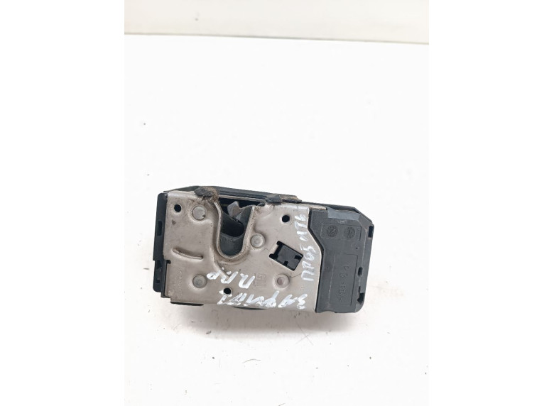 Замок двери передней правой к Opel Astra, 2007г.