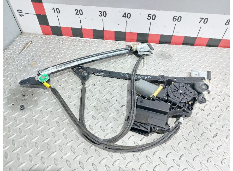 Стеклоподъемник электрический задний правый к Volkswagen Sharan, 2002г.