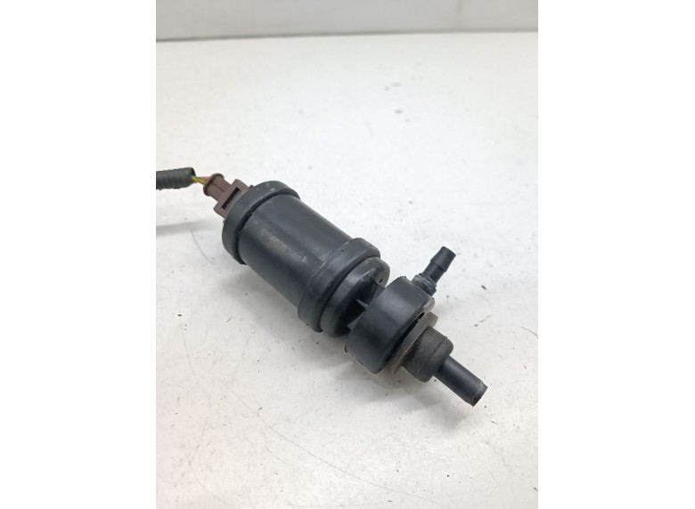 Насос (моторчик) омывателя фар к Насос (моторчик) омывателя фар к Peugeot 607 undefined г. 607