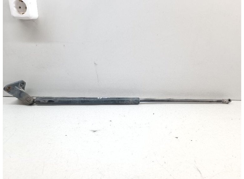 Амортизатор капота к Iveco Stralis, 2006г.