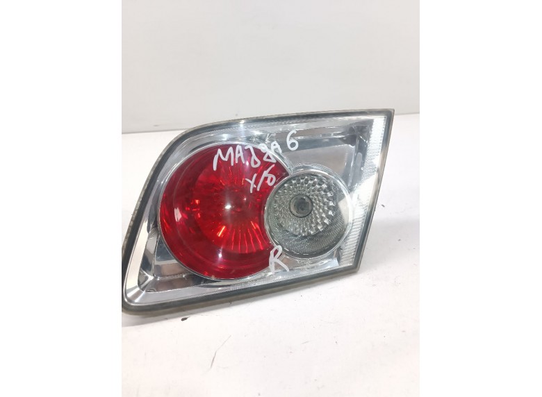 Фонарь крышки багажника правый к Mazda 6
