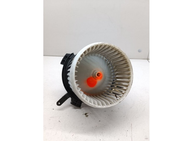 Моторчик печки к Моторчик печки к Peugeot 3008 undefined г. 3008