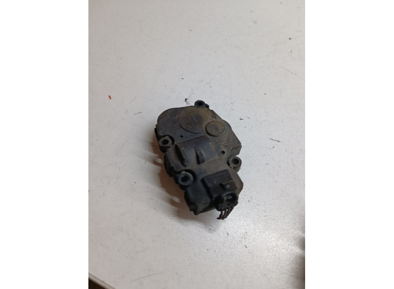 Моторчик заслонки печки к BMW 7 G11/G12, 2018г.