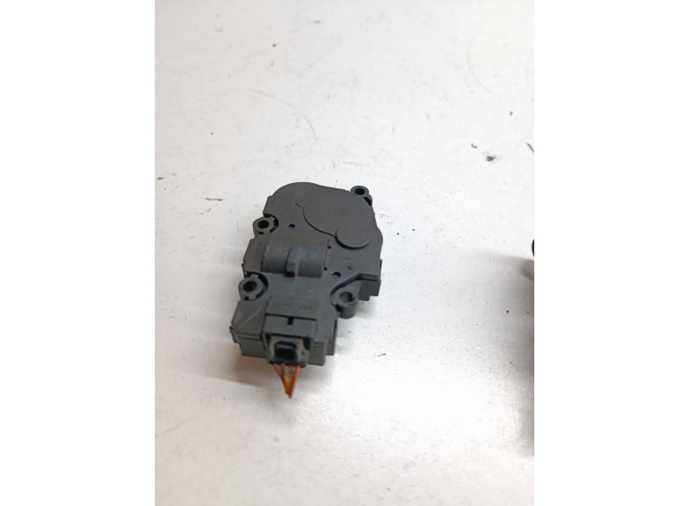 Моторчик заслонки печки к BMW 7 G11/G12, 2018г.