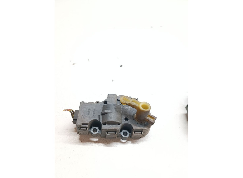 Моторчик заслонки печки к BMW 7 G11/G12, 2018г.