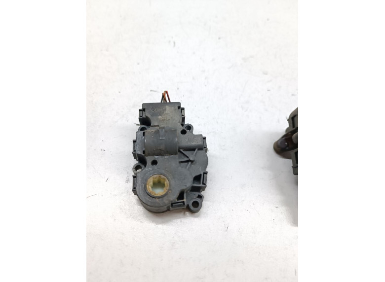 Моторчик заслонки печки к BMW 7 G11/G12, 2018г.