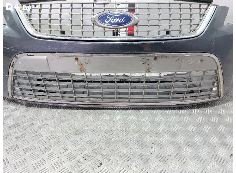 Заглушка (решетка) в бампер передний к Ford Mondeo undefined г.