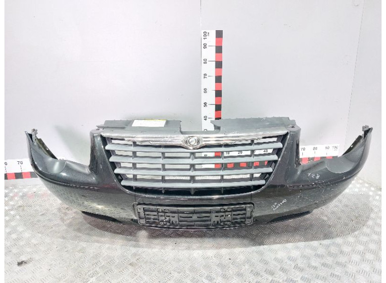Бампер передний к Chrysler Voyager, 2005г.