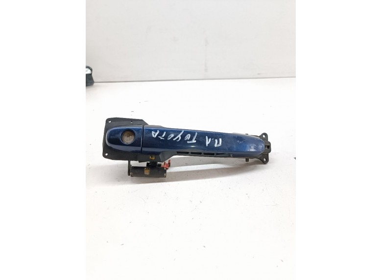 Ручка наружная передняя левая к Toyota Corolla Verso