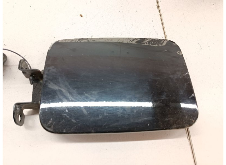 Лючок топливного бака к Lada Vesta, 2019г.