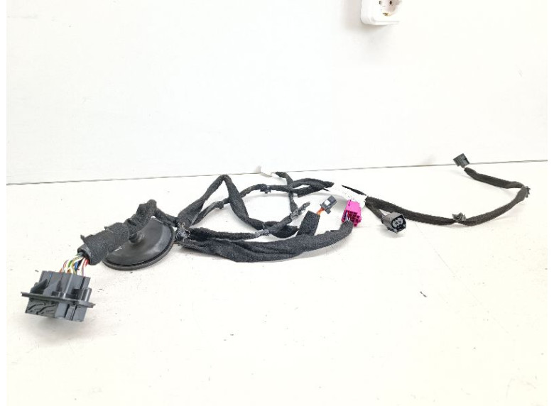 Проводка двери к Lada Vesta, 2019г.