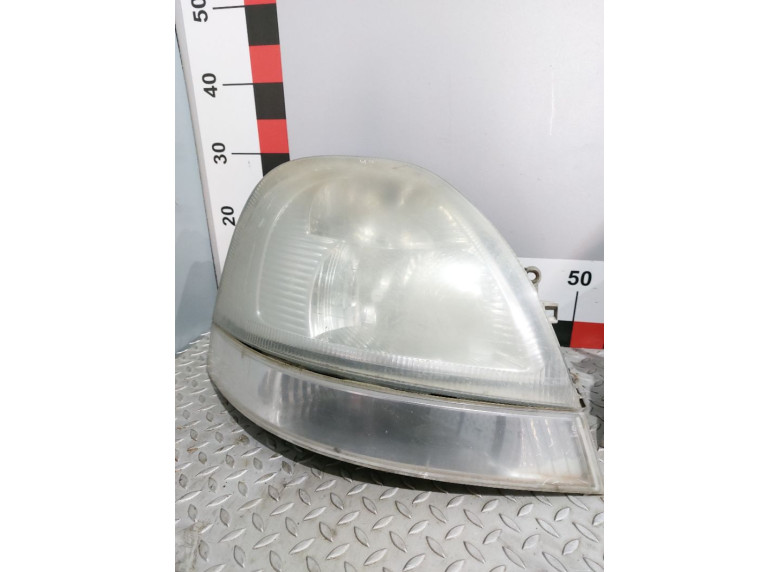 Фара правая к Renault Mascott, 2008г.