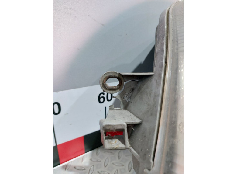 Фара левая к Renault Mascott, 2008г.