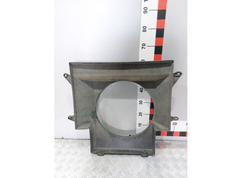 Диффузор вентилятора к Iveco Daily, 2001г.