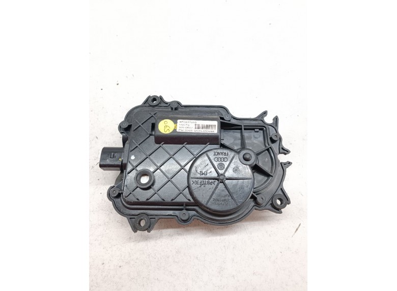 Замок двери к Audi A8