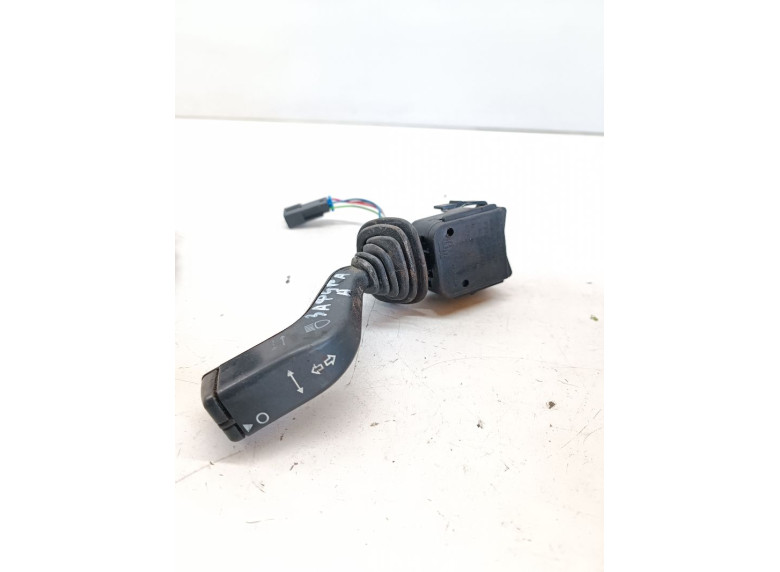 Переключатель поворотов к Opel Astra, 2000г.