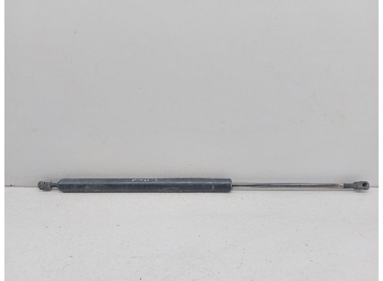 Амортизатор крышки багажника (3-5 двери) к Volkswagen Transporter, 1997г.