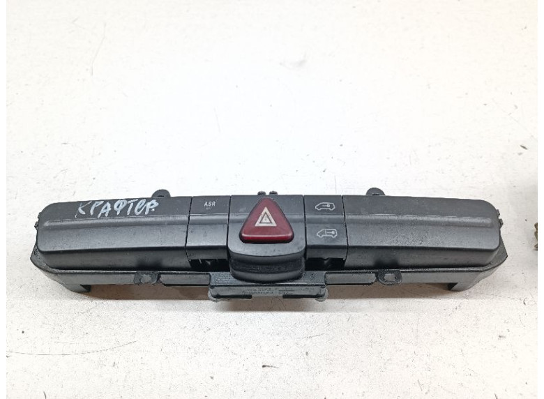 Кнопка аварийной сигнализации к Volkswagen Crafter, 2009г.