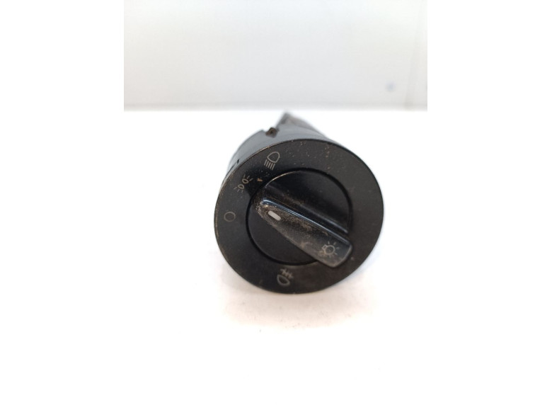 Переключатель света к Volkswagen Golf, 2000г.