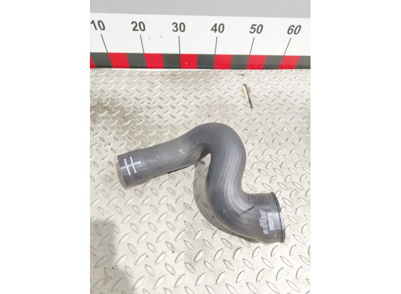 Патрубок интеркулера к Audi A6