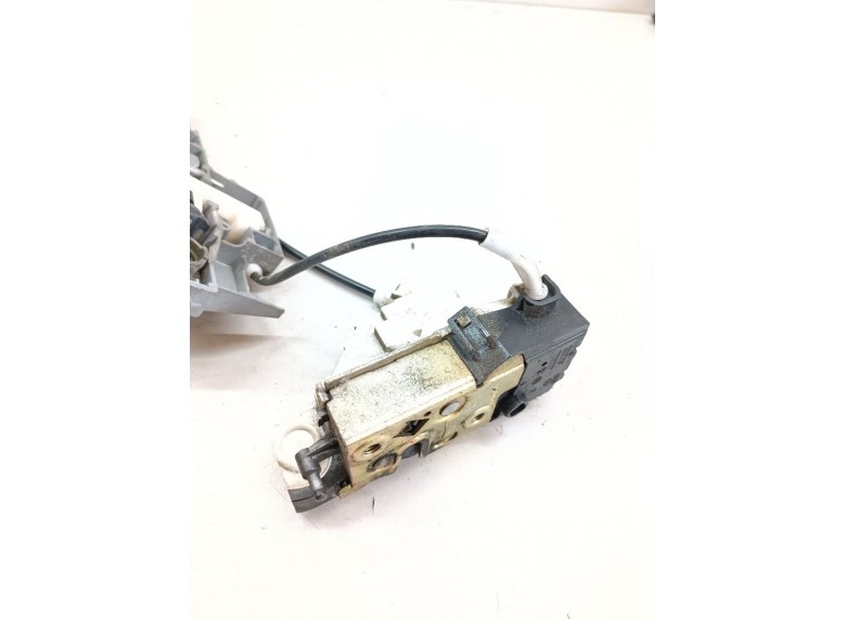 Замок двери задней правой к Замок двери задней правой к Peugeot 407 undefined г. 407