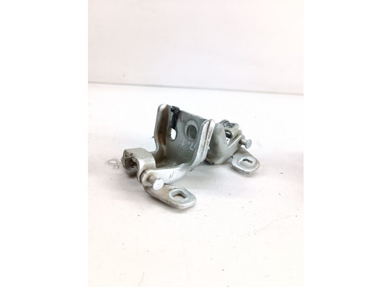 Петля двери передней левой к Петля двери передней левой к Renault Sandero undefined г. Sandero