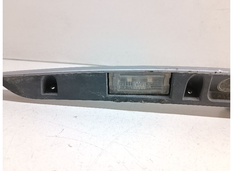 Накладка подсветки номера к BMW 3 E46, 2001г.
