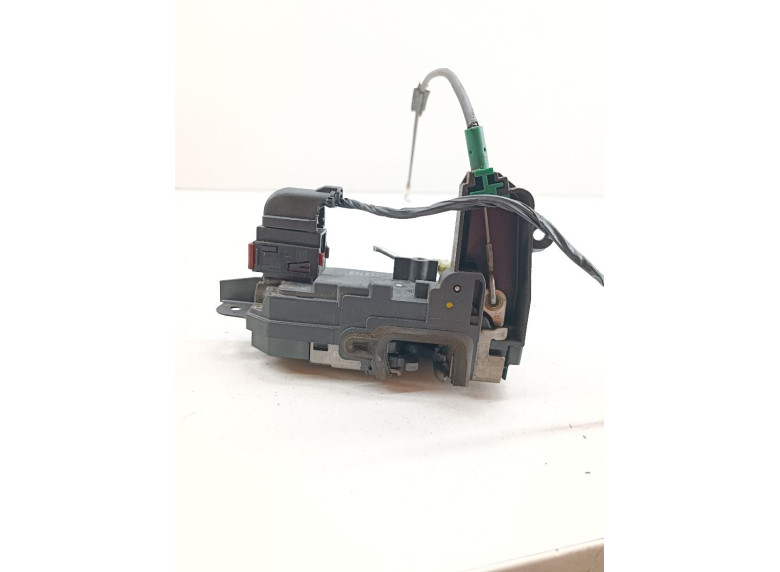 Замок двери передней левой к Opel Astra, 2007г.