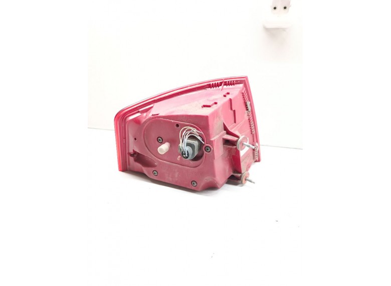 Фонарь задний правый к Фонарь задний правый к Audi S8 undefined г. S8