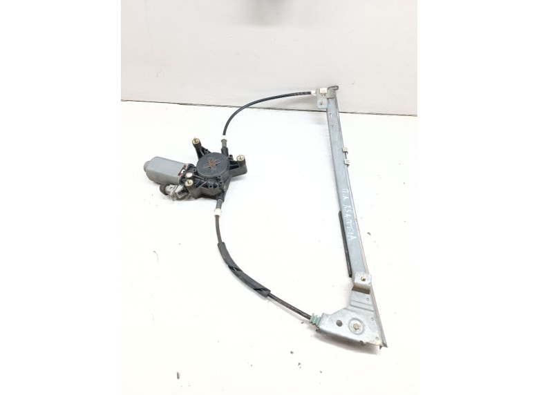 Стеклоподъемник электрический передний левый к Citroen Xantia, 1998г.