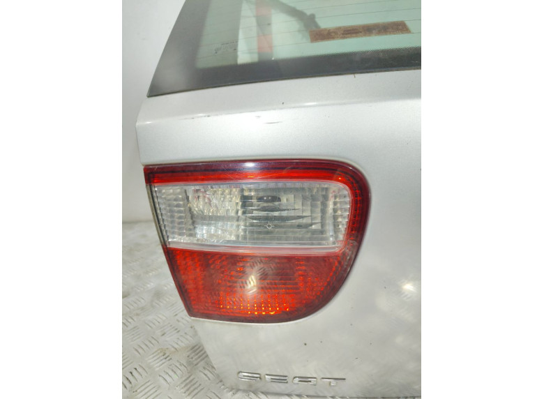 Фонарь крышки багажника левый к Seat Leon, 2003г.