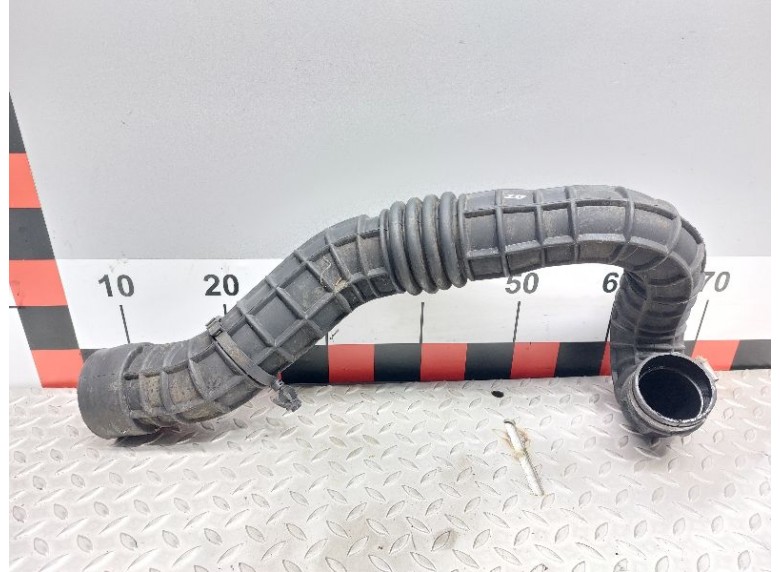 Патрубок воздушного фильтра к Peugeot Boxer