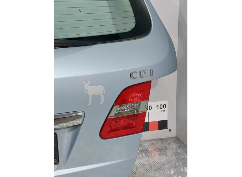 Фонарь крышки багажника правый к Mercedes B W245, 2009г.