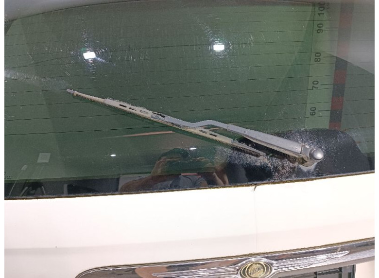 Щеткодержатель задний к Chrysler Voyager, 2005г.