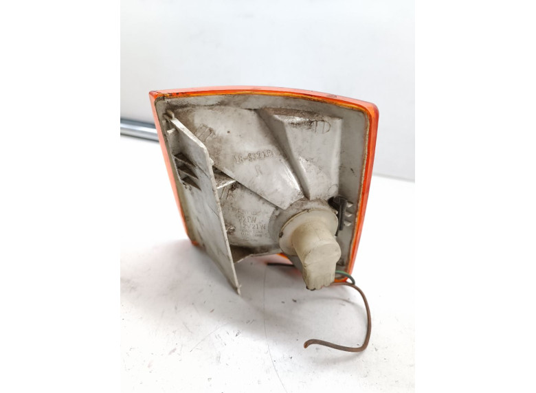 Поворотник правый к Volkswagen Transporter, 1999г.