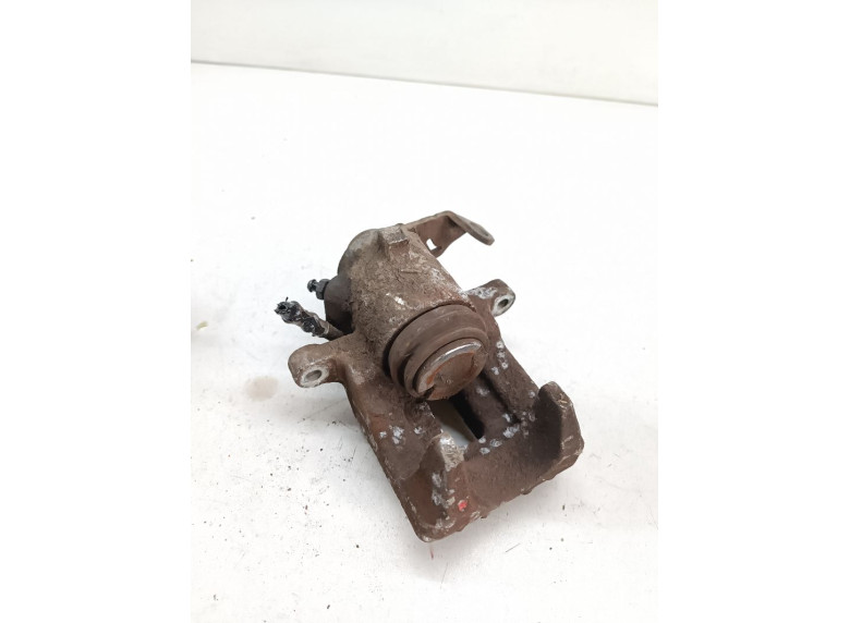 Суппорт задний правый к Volkswagen Golf, 2002г.