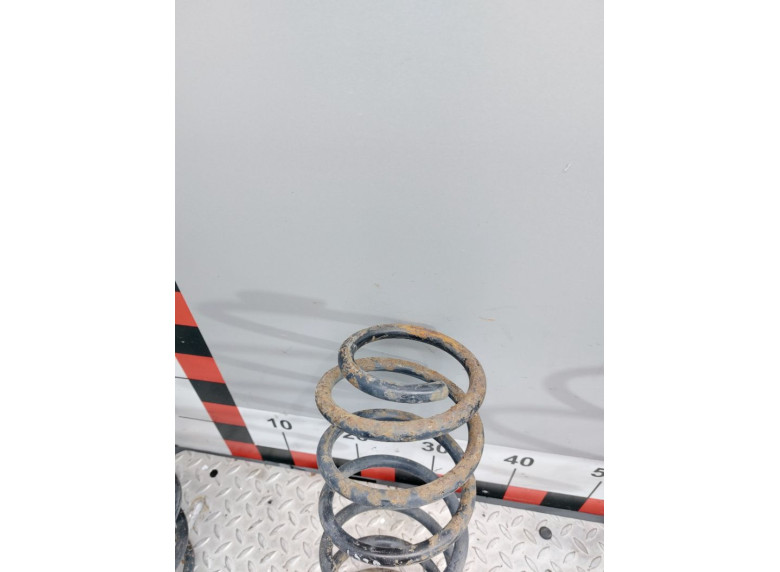 Пружина передняя к Volkswagen Golf, 1992г.