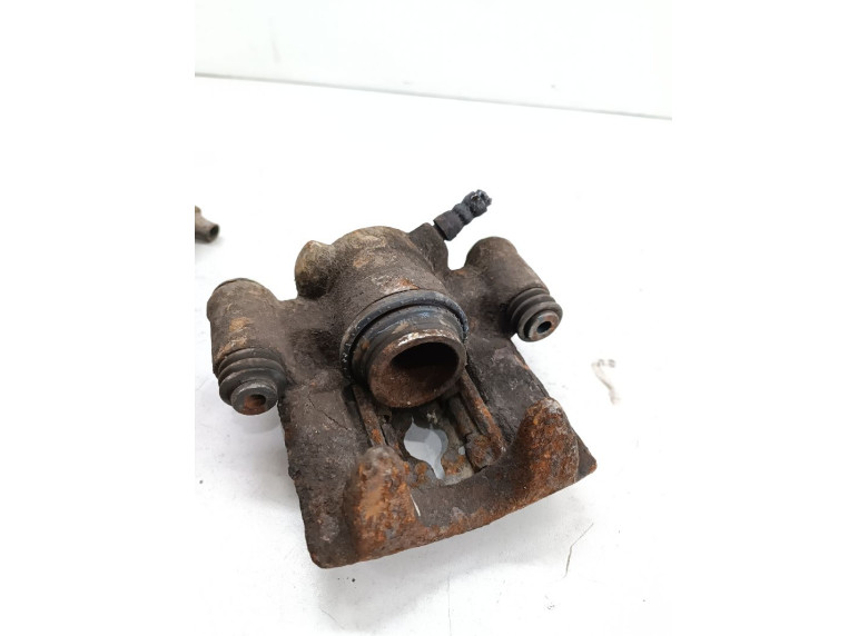 Суппорт задний левый к Fiat Ducato, 2002г.