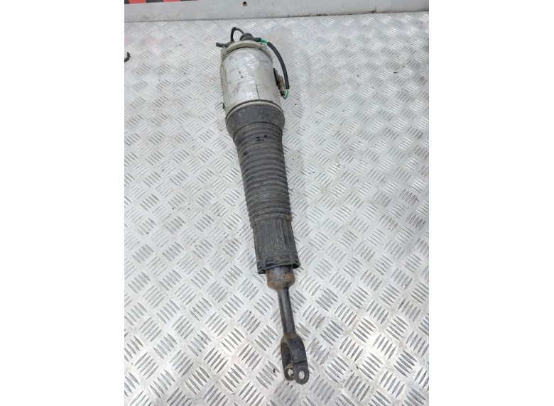 Пневмостойка передняя к Audi A8