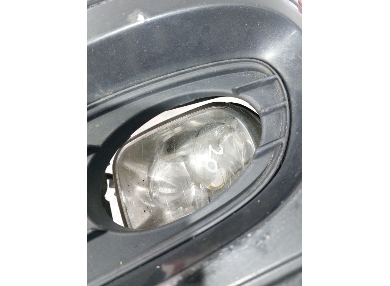 Фара противотуманная левая к Mercedes C W203, 2004г.