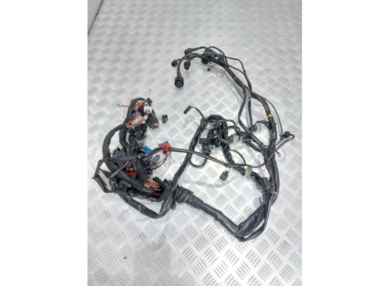 Проводка двигателя к Audi A4, 2003г.