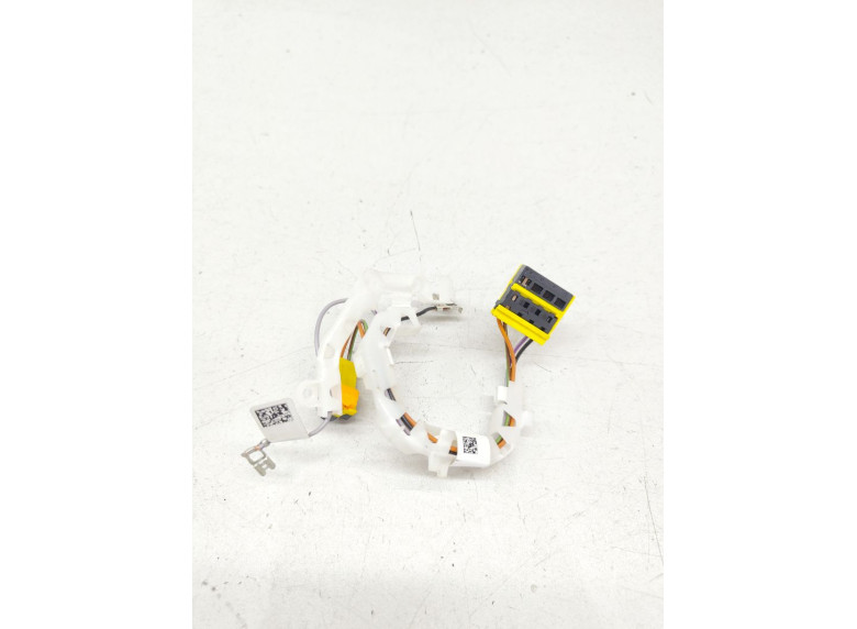 Шлейф руля к Volvo V90