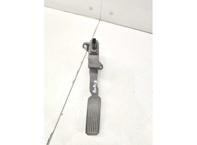 Педаль газа к Педаль газа к Toyota Auris undefined г. Auris