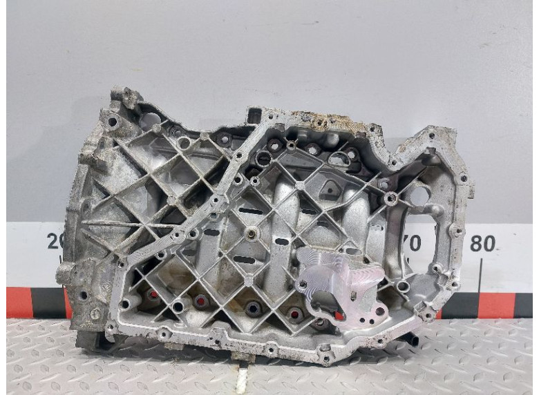 Поддон к Audi A4, 2010г.