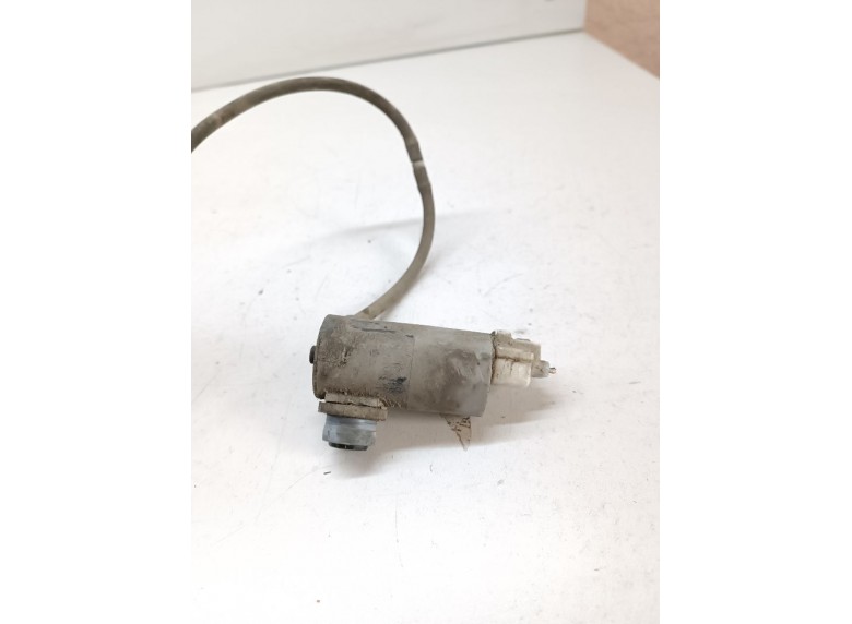 Насос (моторчик) омывателя стекла к Насос (моторчик) омывателя стекла к Toyota Auris undefined г. Auris