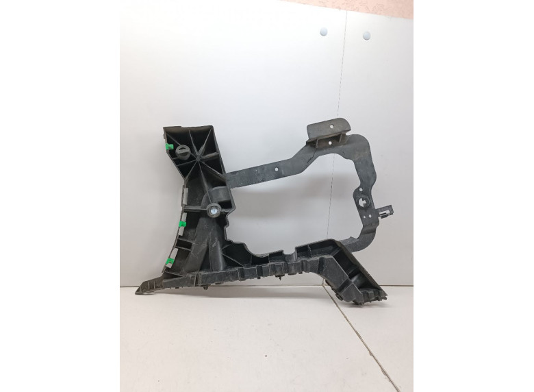 Кронштейн крепления бампера заднего к Кронштейн крепления бампера заднего к Volvo V90 undefined г. V90