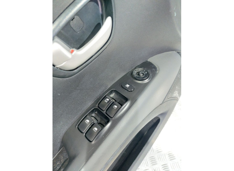 Блок управления стеклоподъемниками к Hyundai i10