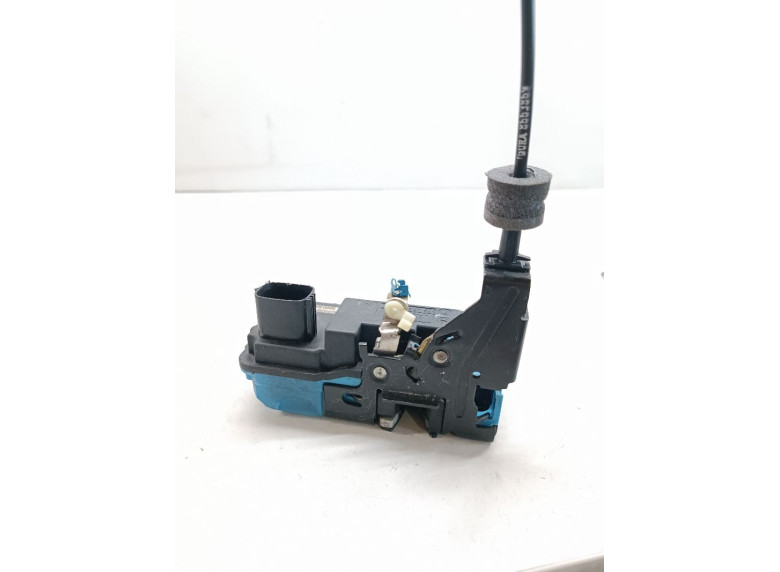 Замок двери передней левой к Volvo XC70