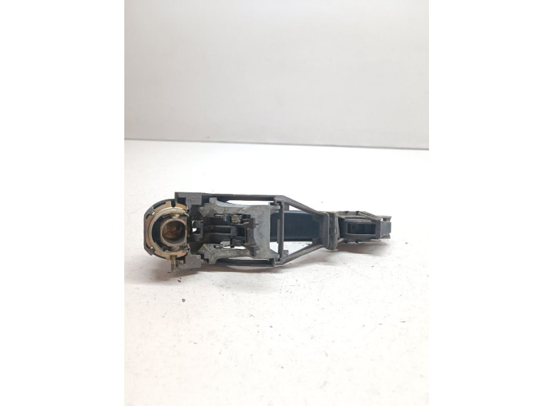 Ручка наружная задняя левая к Volkswagen Golf, 1999г.